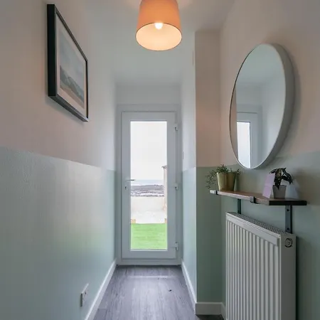 Coorie By The Coast, Direct Beach Access Getaway - Arbroath Exterior photo