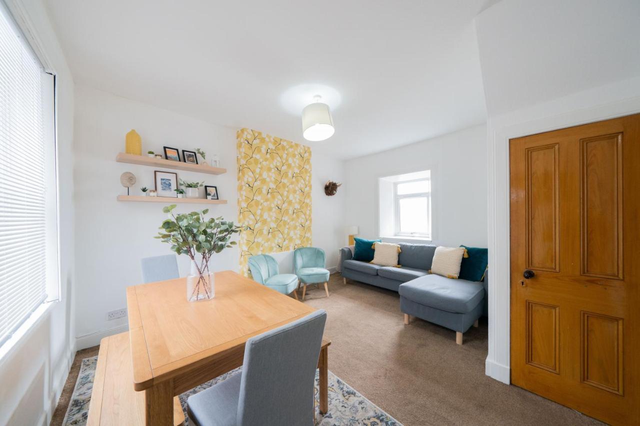 Holiday home Coorie By The Coast, Direct Access Getaway -