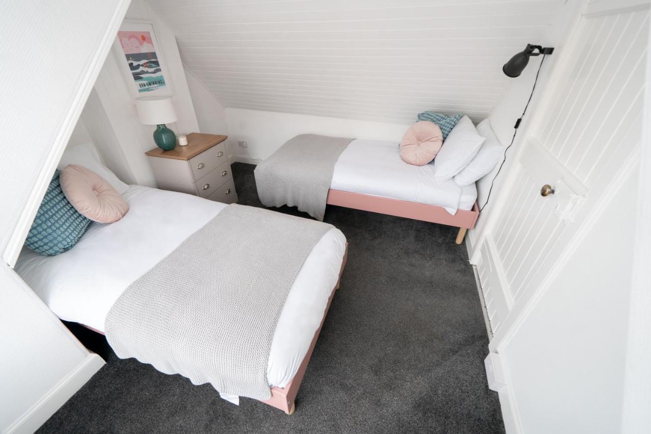 Coorie By The Coast, Direct Access Getaway -