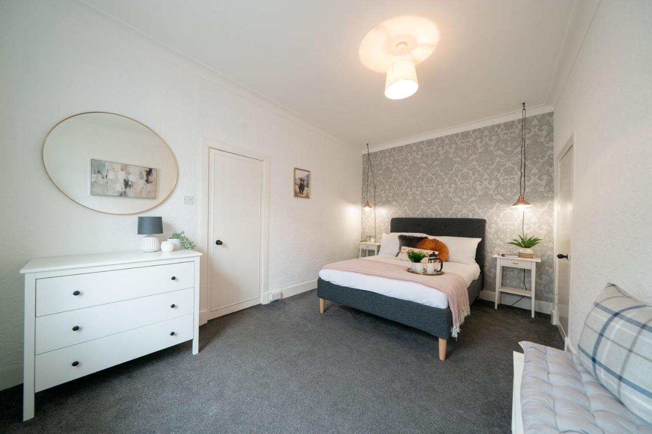 Coorie By The Coast, Direct Access Getaway - Holiday home